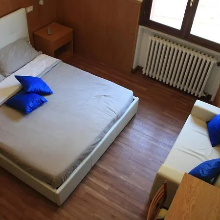 Ca Vecia Hotel 2*